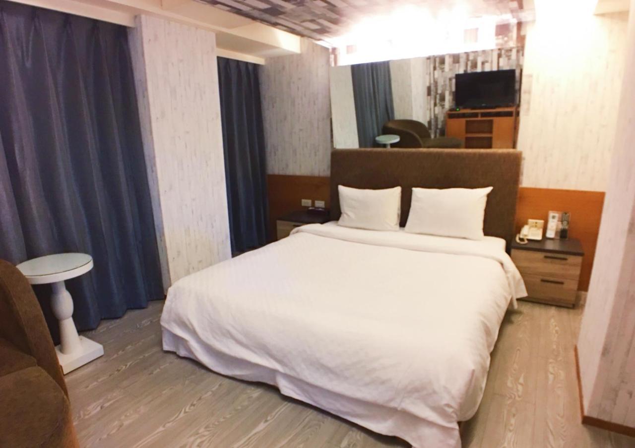 Love Hotel Đài Bắc Ngoại thất bức ảnh