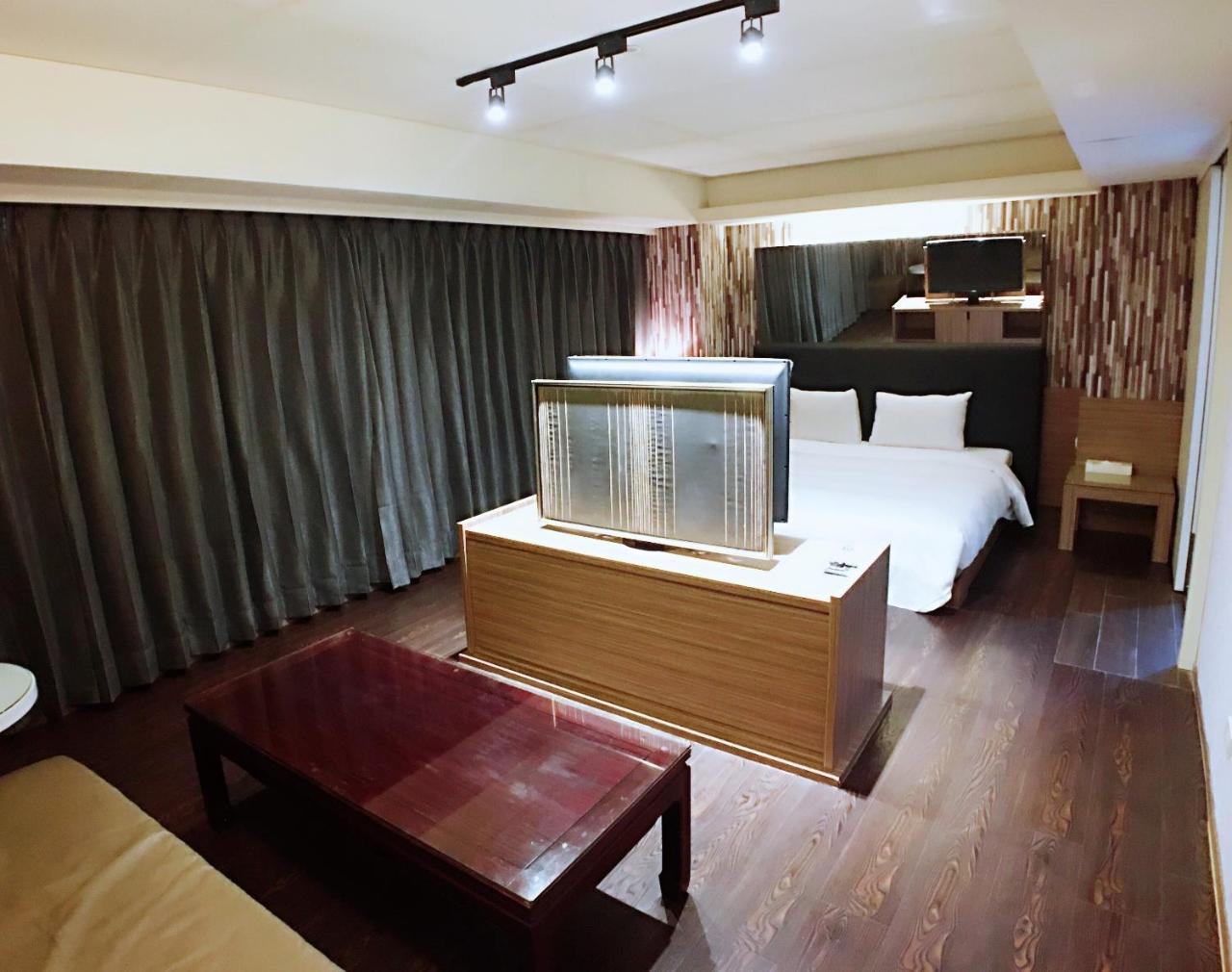 Love Hotel Đài Bắc Ngoại thất bức ảnh